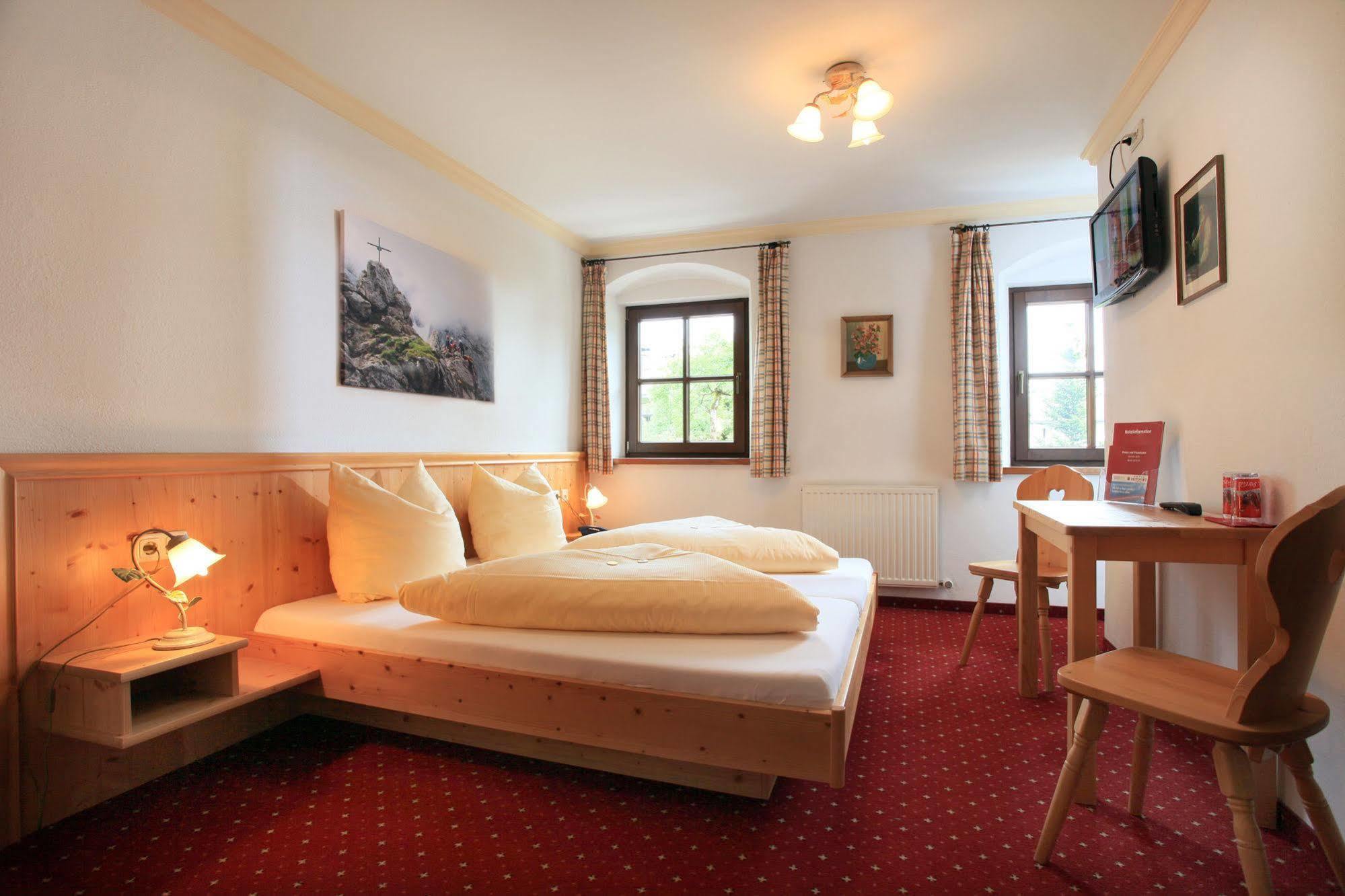 Hotel Reitlwirt บริกเซินอิมทาเล ภายนอก รูปภาพ