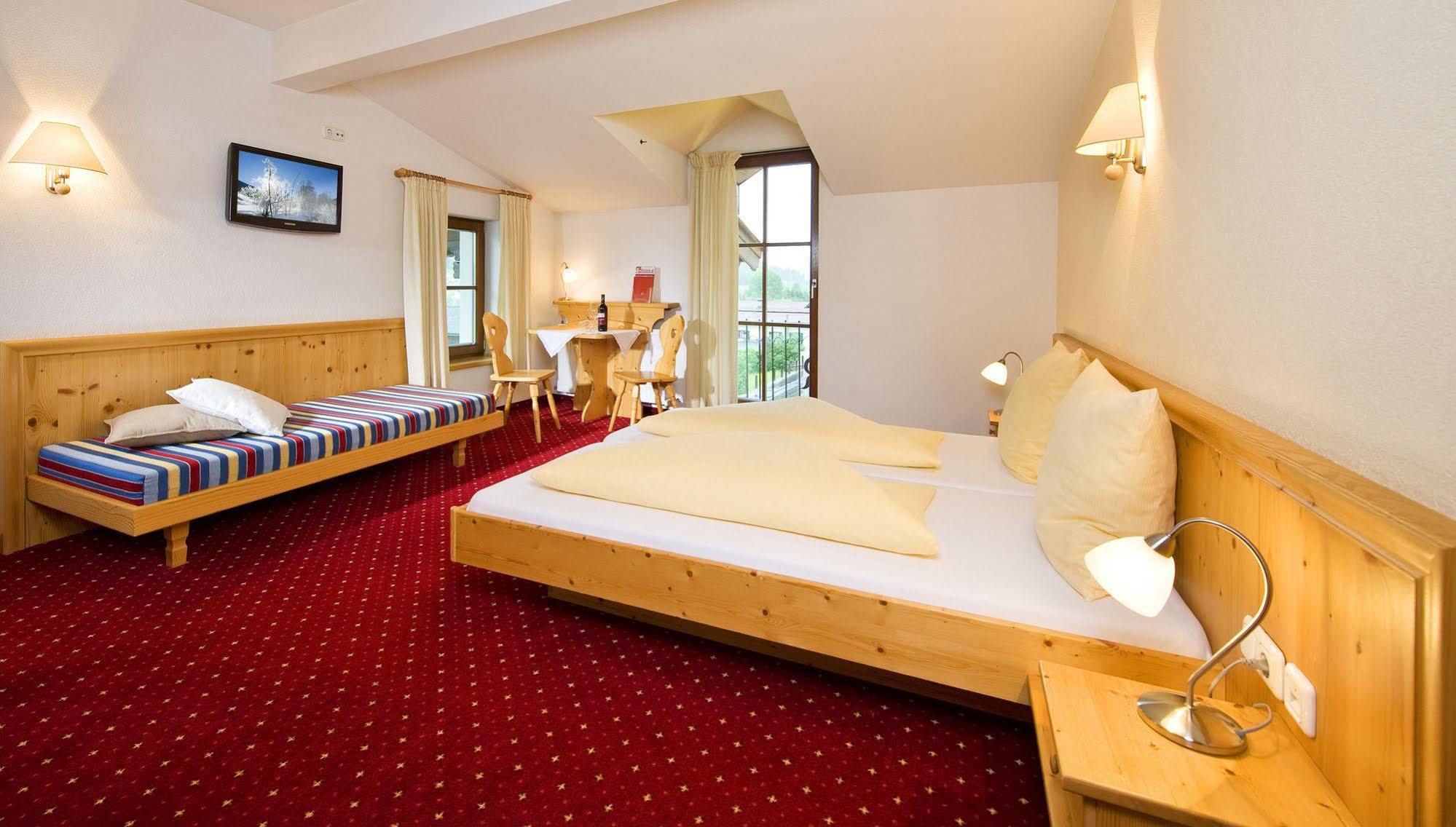Hotel Reitlwirt บริกเซินอิมทาเล ภายนอก รูปภาพ