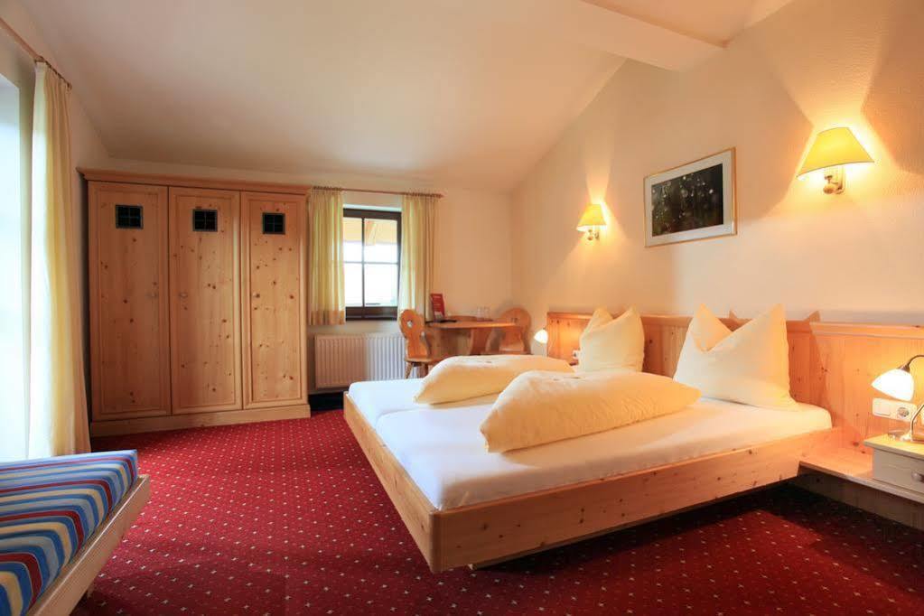 Hotel Reitlwirt บริกเซินอิมทาเล ภายนอก รูปภาพ